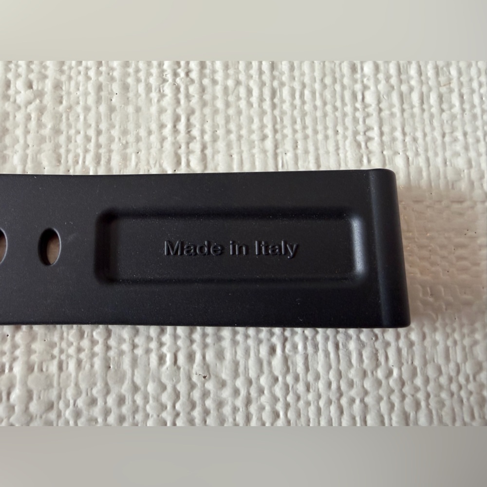 Panerai Black Rubber Strap Accessory MX0011QQ - BRAND NEW in Bag - Picture 11 of 16